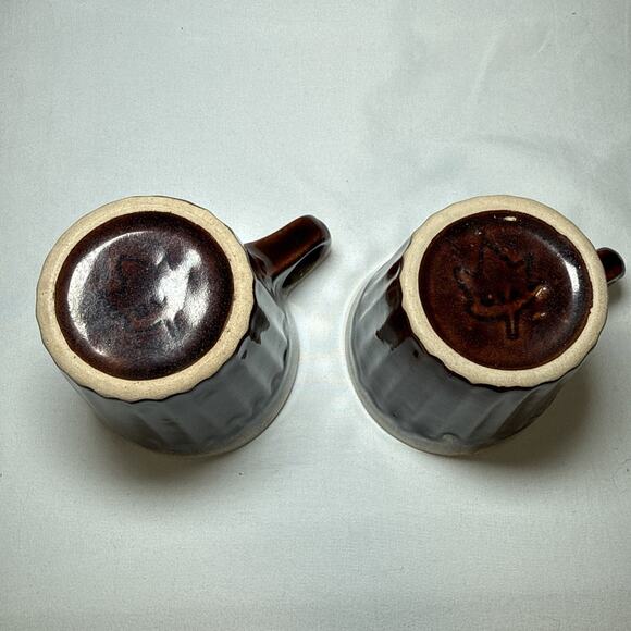 VTG Monmouth Brown Pottery Ribbed Stoneware Drip Mug Set Of 2 USA Maple Leaf - Picture 6 of 11